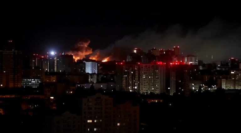 Rússia lança um dos maiores ataques com mísseis balísticos da guerra contra Kiev