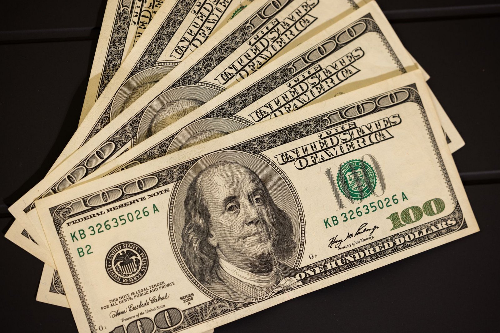Dólar fecha perto de R$ 5,17 com juros dos EUA e eleição no radar
