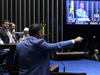 Davi Alcolumbre, presidente do Senado, em sessão no plenário