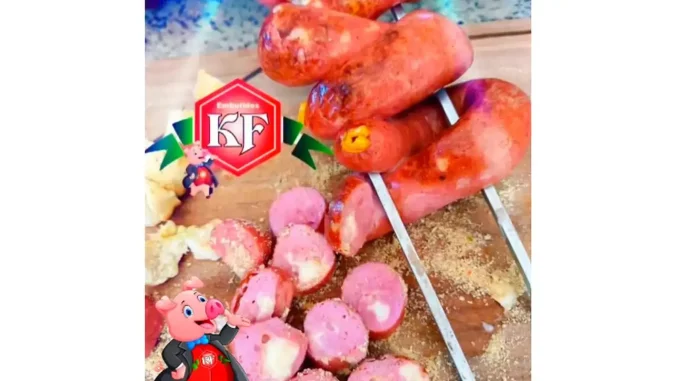 Linguiça defumada embalada em prateleira de supermercado. Foto: Agência Brasil