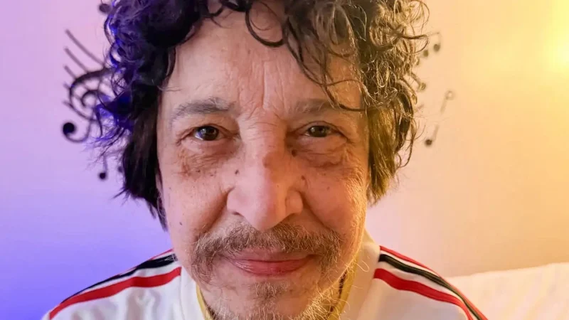 Benito di Paula, cantor e pianista do samba-joia