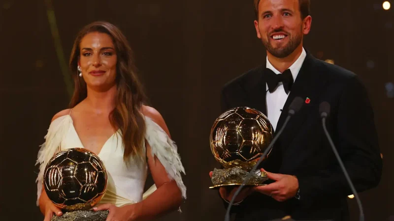 Harry Kane e Alexia Putellas com os troféus da Bola de Ouro 2026. Foto: Agência Brasil