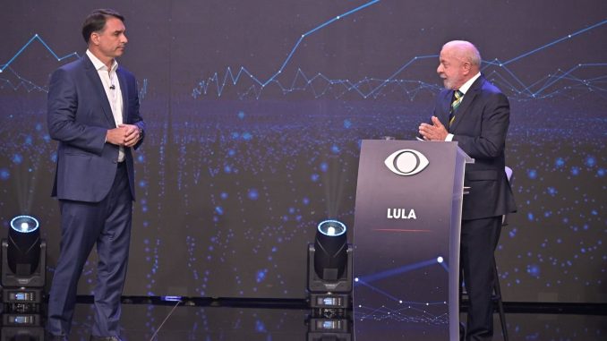 Lula e Flávio Bolsonaro em debate presidencial na TV Bandeirantes