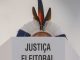 Indígenas em fila de votação durante eleições no Brasil. Foto: Paulo Pinto/Agência Brasil
