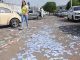 Material de propaganda eleitoral espalhado em frente a uma escola durante o primeiro turno, em 4 de outubro de 2026. Foto: Joédson Alves/Agência Brasil