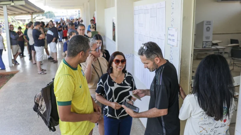 Eleitor vota em urna eletrônica durante eleições de 2026. Foto: Joédson Alves/Agência Brasil